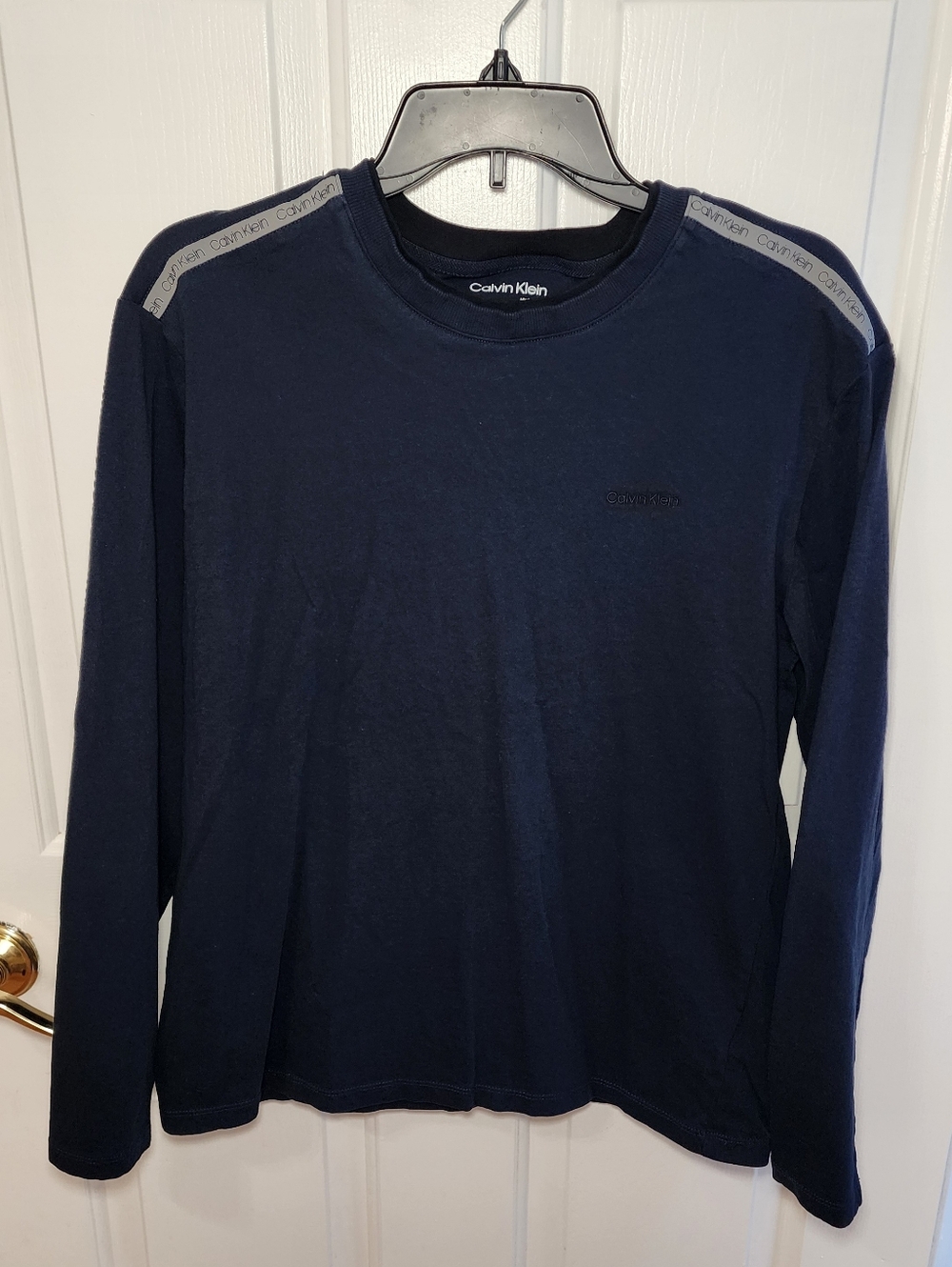 NWOT Calvin Klein Long Sleeve T-Shirt Shoulder Logo Tape Blue Cotton Size M